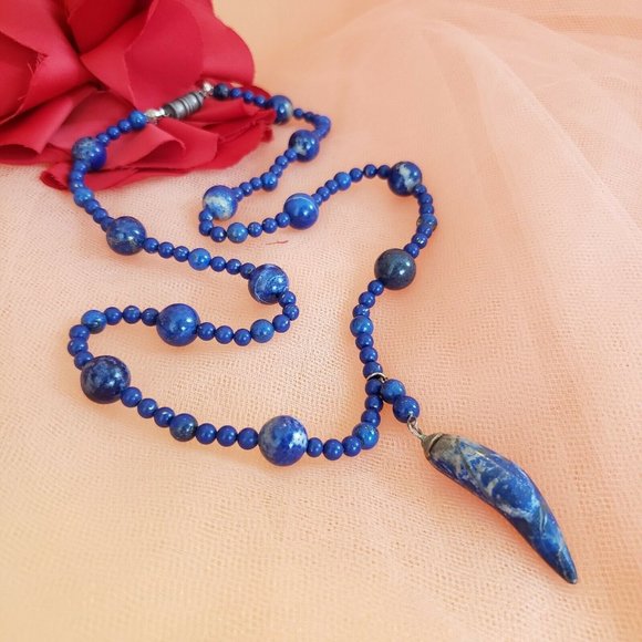 Vintage Lapis Lazuli 20” Long Necklace Horn Pendant - Picture 2 of 9